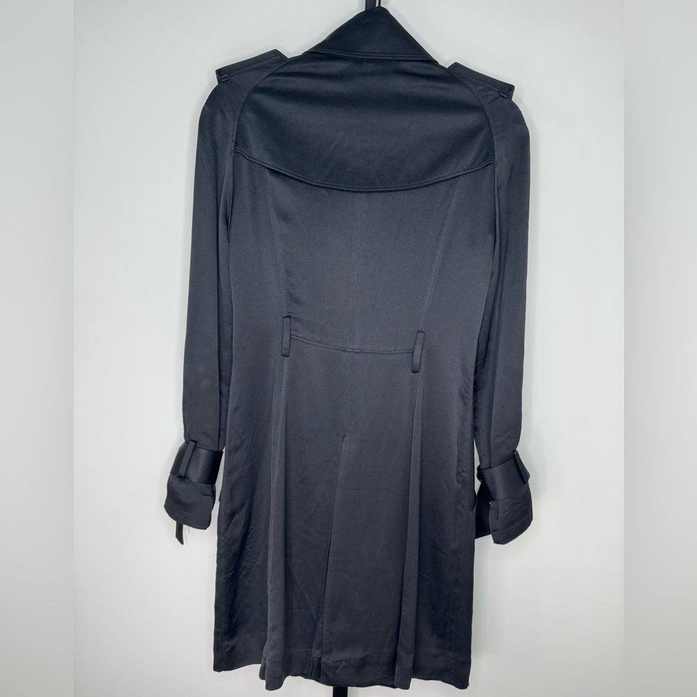 Burberry Silk Women's Trench Coat - Timeless Elegance 🌟 - Picture 2 of 11